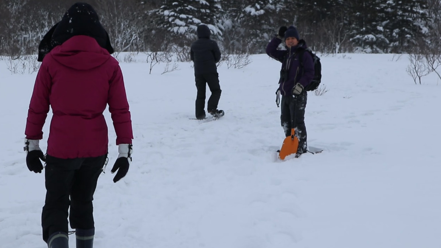 冬遊夢幻北北海道 冬季活動篇 朱鞠內湖冰上釣魚 佐呂別濕原雪地健行 旭川滑雪 冰壺運動 蕎麥麵體驗 PChome旅行團