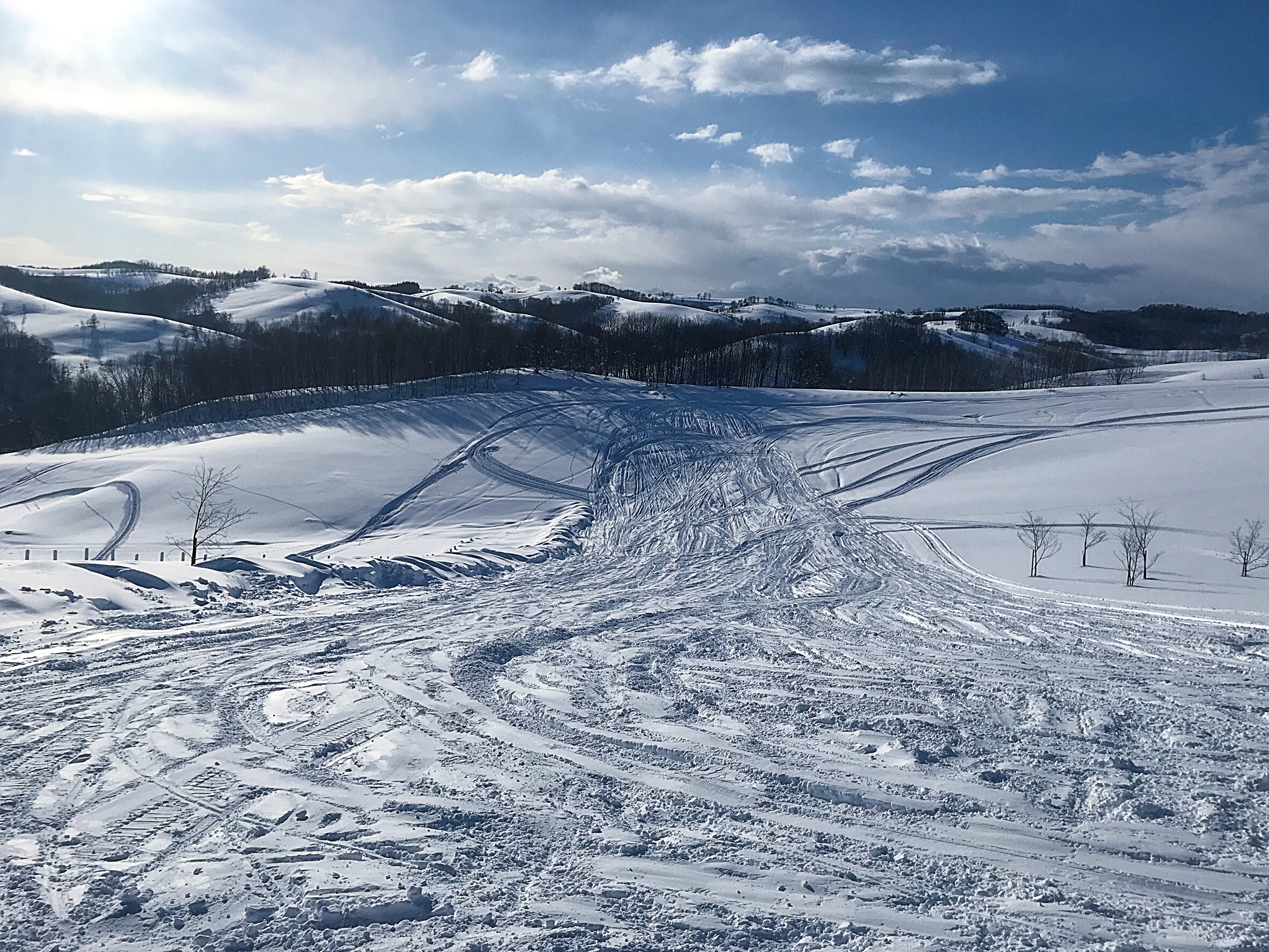 冬遊夢幻北北海道 冬季活動篇 朱鞠內湖冰上釣魚 佐呂別濕原雪地健行 旭川滑雪 冰壺運動 蕎麥麵體驗 PChome旅行團